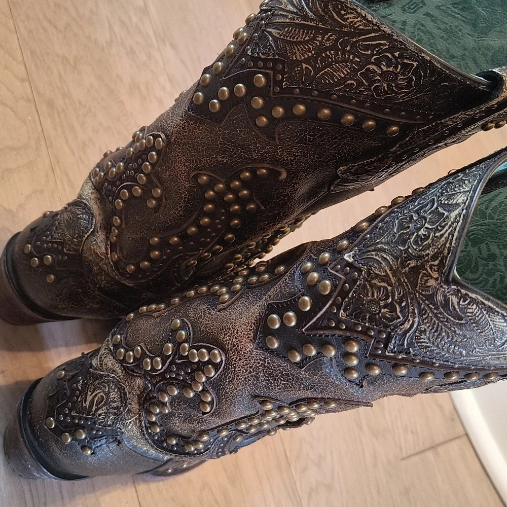 Corral Vintage Boots - Picture 10 of 14